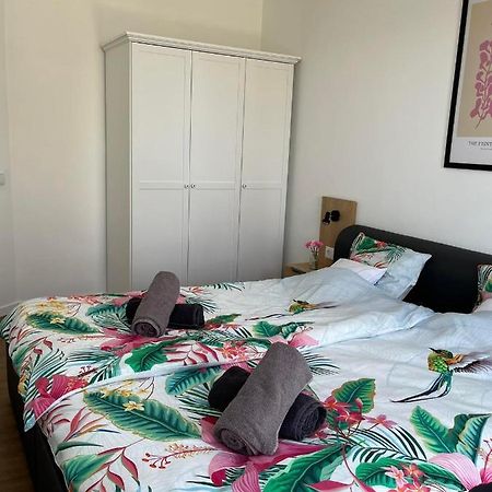 Room In The City 2 Шопрон Экстерьер фото